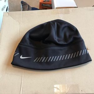 Nike drift winter hat
